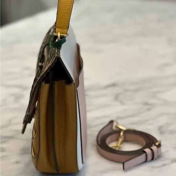 Tory McGraw Toucan Bag — leather, rare, and so cute!! - Picture 7 of 14